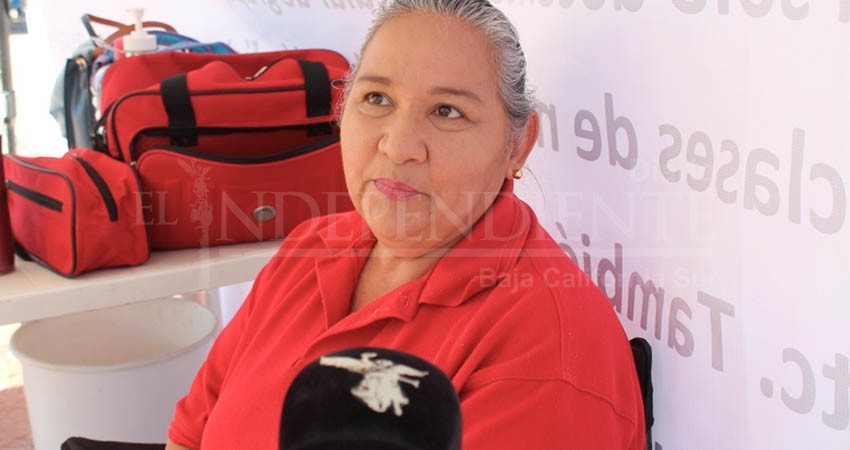 Maestros rurales hacen de todo por un bono de 317 pesos quincenales