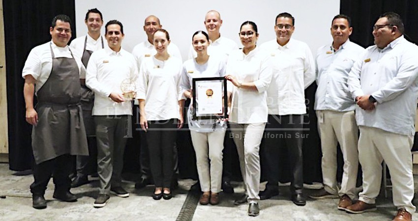 Entrega COEPRIS el primer distintivo salud a hotel de Los Cabos