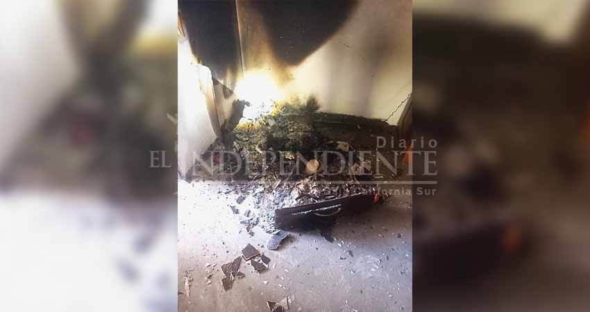 ALTAR DE MUERTOS PROVOCA INCENDIO EN UN HOGAR