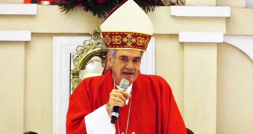Obispo de La Paz fue quien solicitó apoyo al Vaticano