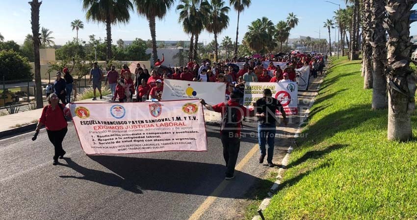 "Ni un paso atrás"; de nuevo marcha el magisterio de Los Cabos