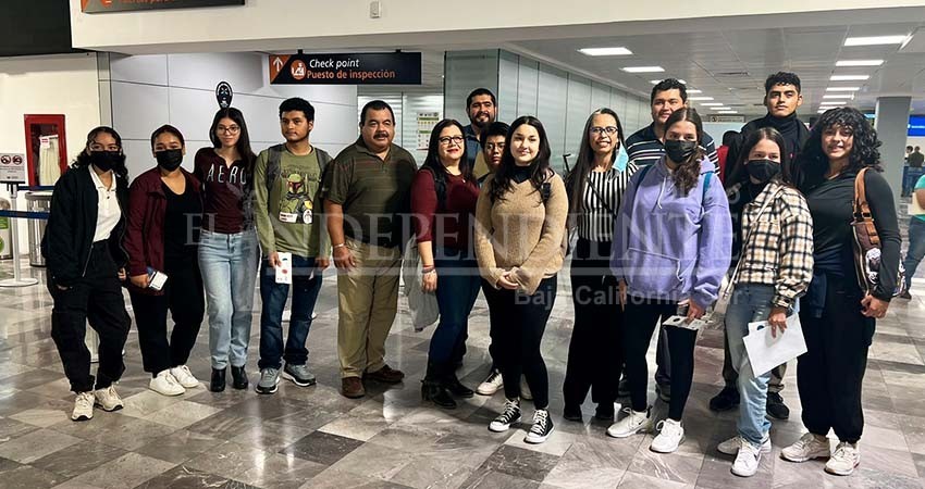 Parte contingente sudcaliforniano a las olimpiadas nacionales de Biología, Física y Química