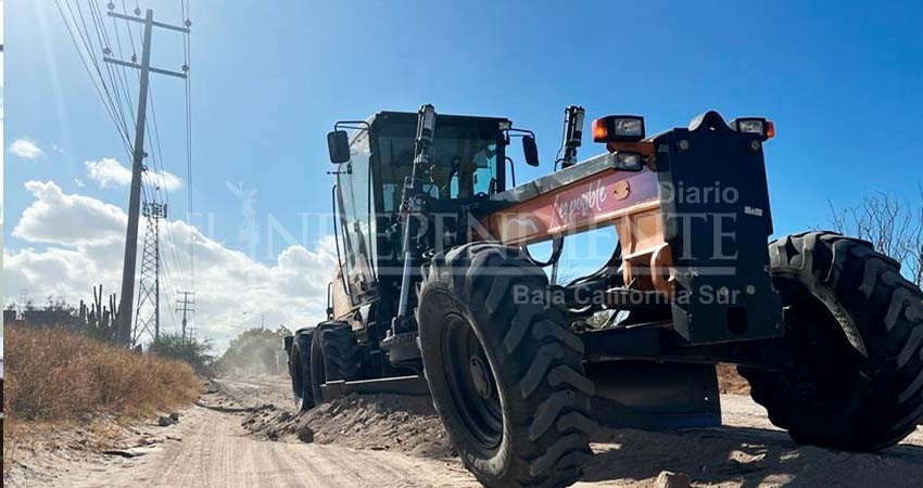 Rehabilita Servicios Públicos los caminos de las colonias La Pitahaya y La Pasión