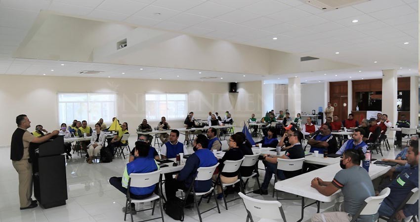 Participa Turismo Municipal de La Paz en simulacro de derrame de hidrocarburos