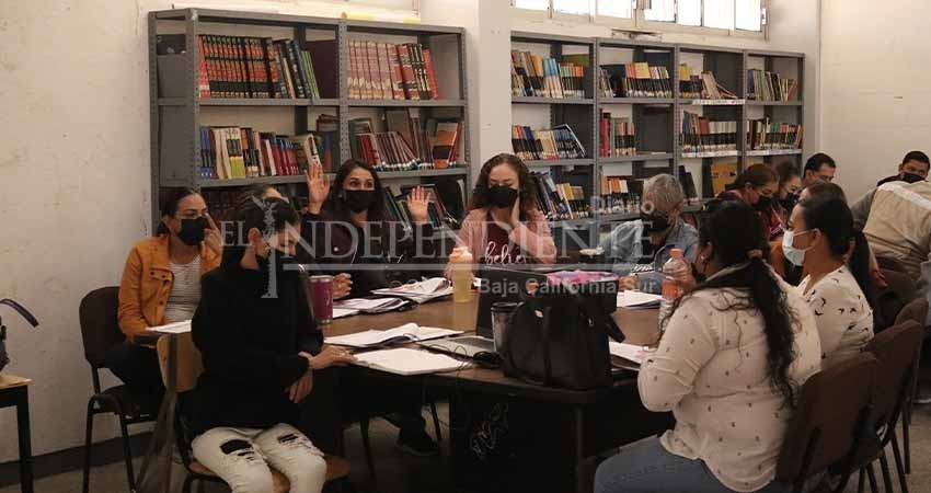 Amplían cursos de la UNAM oferta académica de 5 mil docentes de BCS