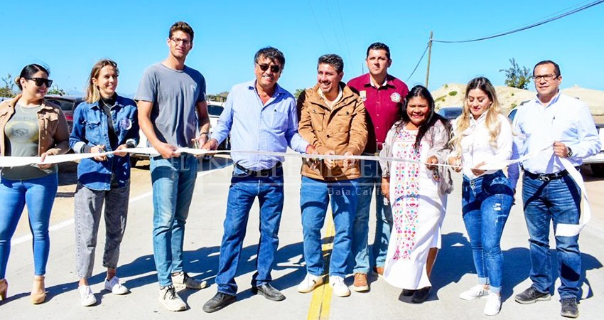 En cierre de año, entrega alcalde de Los Cabos Leggs Castro obras de infraestructura
