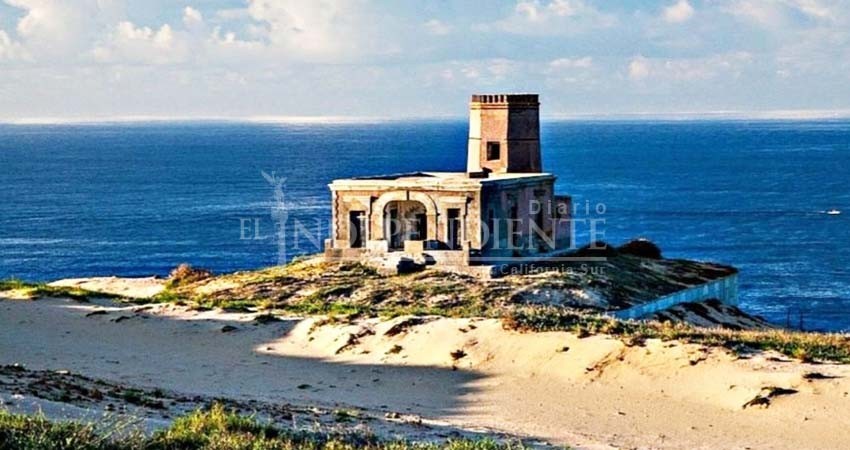 En la mañanera piden a AMLO intervenir en situación del Faro Viejo CSL