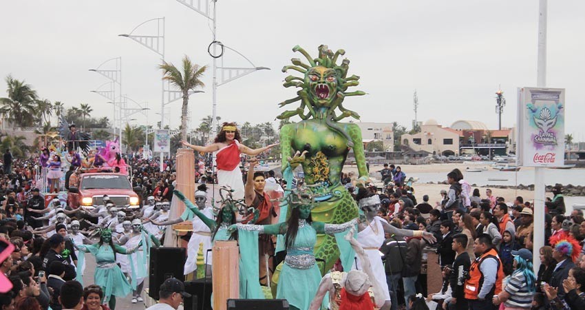 Convocan al concurso de carros alegóricos y comparsas del Carnaval La Paz 2023