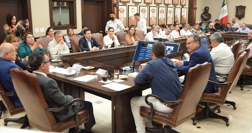Atestiguan diputados entrega de la Ley de Cambio Climático de BCS