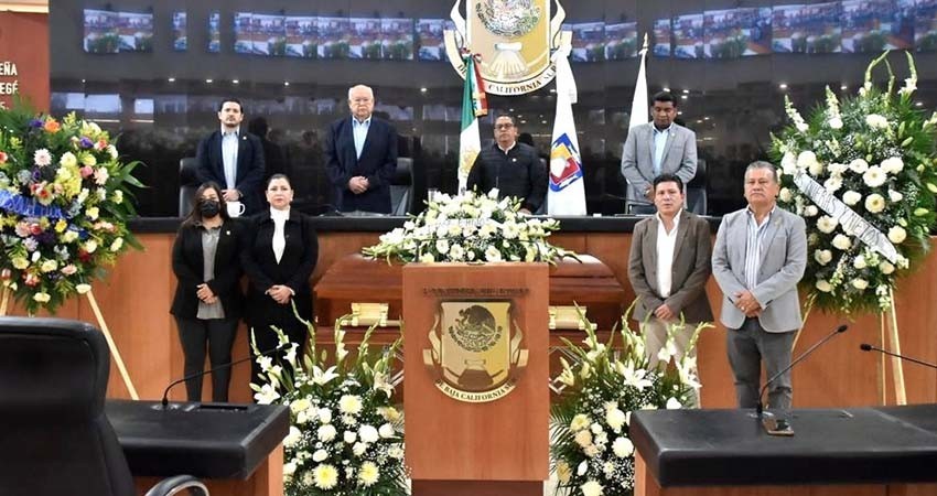Rinden homenaje luctuoso al diputado Benito Murillo Aguilar en el Congreso de BCS