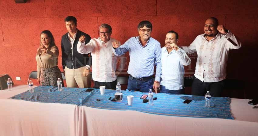 Reafirma Senador Monreal que no saldrá de Morena; confirmó su apoyo a Leggs Castro