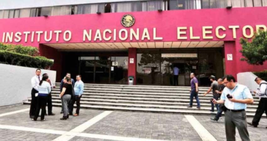 INE interpondrá esta semana primera controversia en contra del Plan B