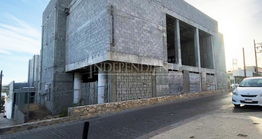 Peritos federales y estatales realizan revisión técnica del Teatro Lomeli