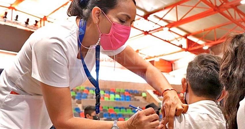 Al menos 5000 niños vacunados en escuelas de Los Cabos, a un 70% de la meta