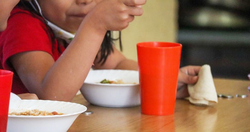Durante enero, DIF Los Cabos otorgó 20 mil 457 desayunos calientes en 26 instituciones educativas