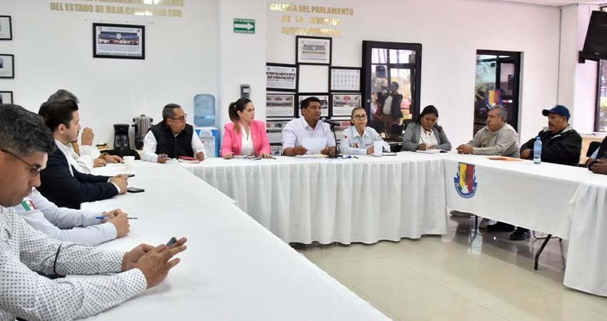 Presenta Comisión de Comunicaciones y Transportes iniciativa de Ley de Movilidad y Seguridad