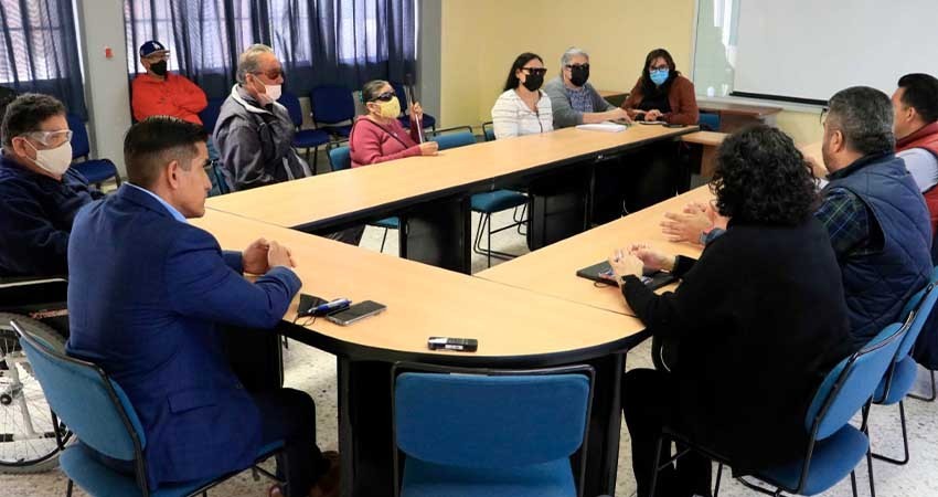 UABCS recibe visita de Asociación de Ciegos y Débiles Visuales