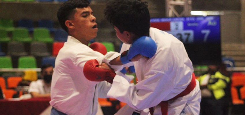 Taekwondoines Sudcalifornianos culminan su participación en el estatal de CONADE