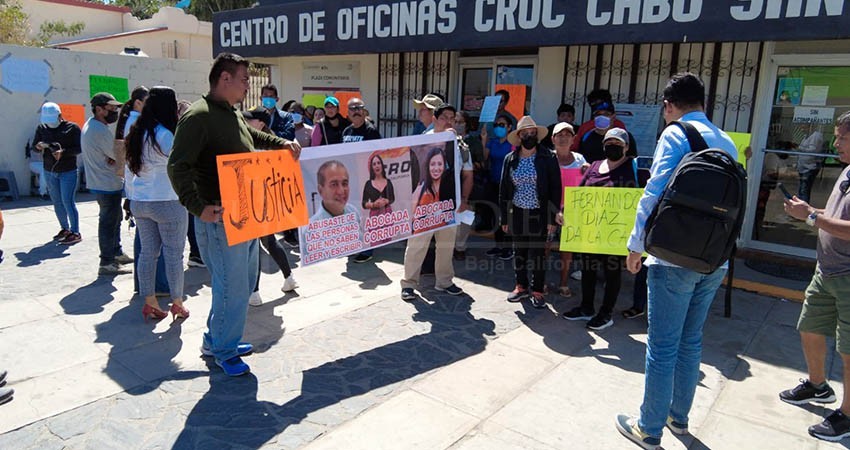 De fraude, acusan trabajadores de CROC Los Cabos a su ex representante