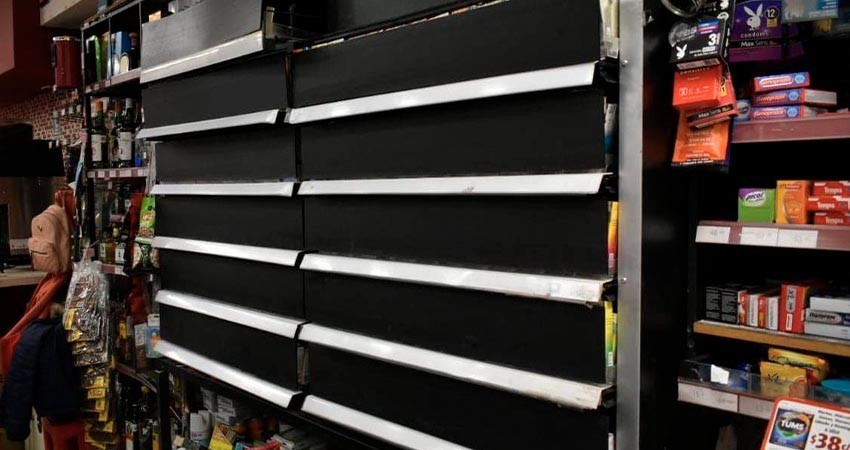 Cadena Oxxo podrá  exhibir cigarros en sus aparadores