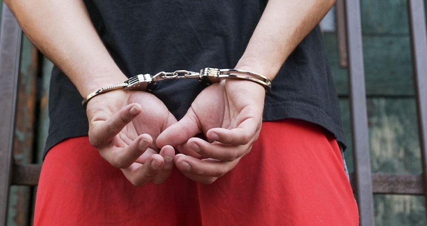 Vinculan a proceso a Hermelinda por el delito de lesiones calificadas