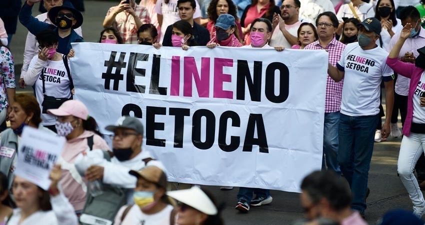 Corte admite a trámite controversia del INE contra una parte del "Plan B"