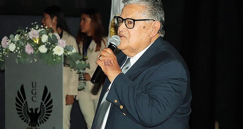 “Es necesario buscar la paz mental y salud emocional para prevenir afecciones psicológicas”: director municipal de Salud