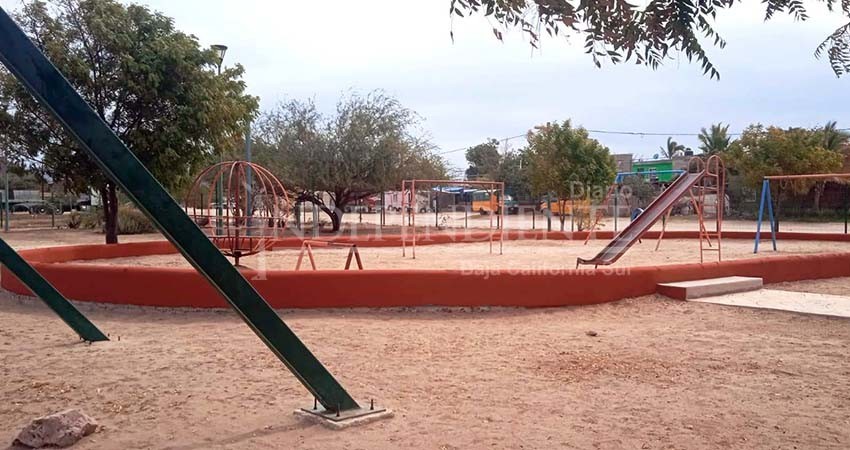 Servicios Públicos embellece 10 parques y jardines de La Paz