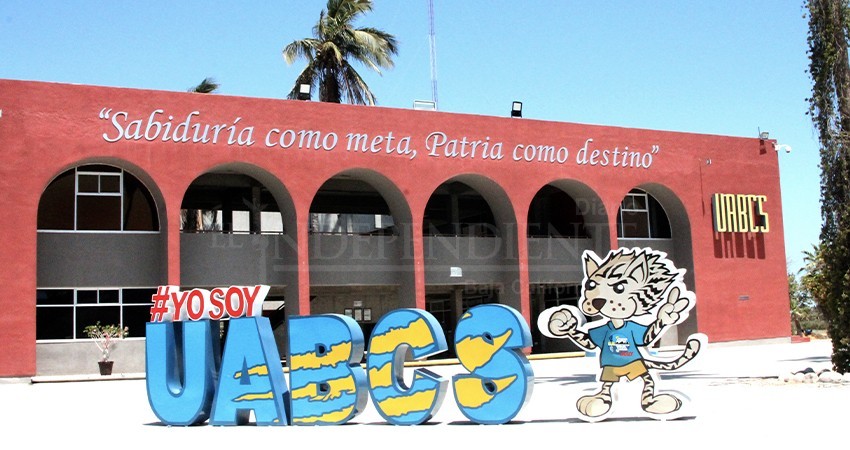 Alcanza UABCS sus primeros 47 años de vida académica