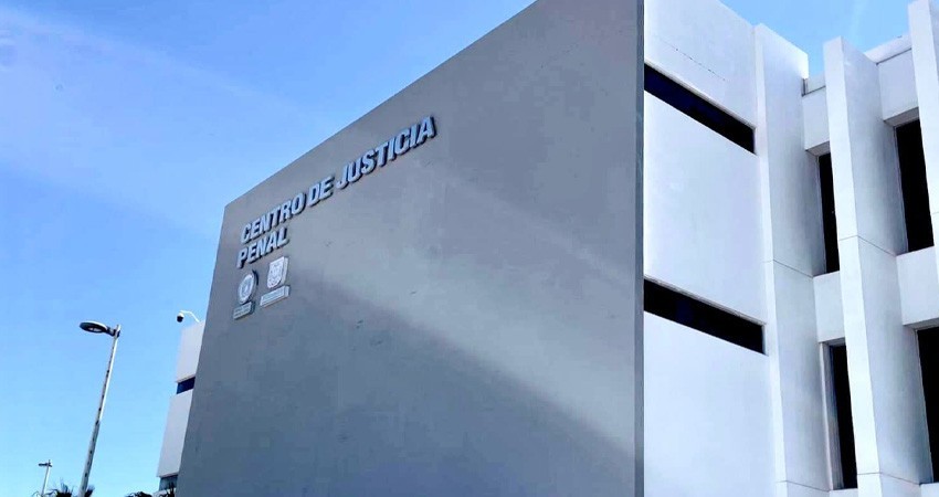 Vinculado a proceso a maestro que pidió favores sexuales a una alumna