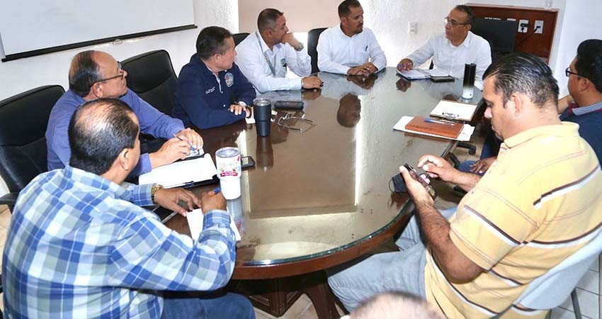 Agilizan gestiones para el proyecto de electrificación de La Candelaria