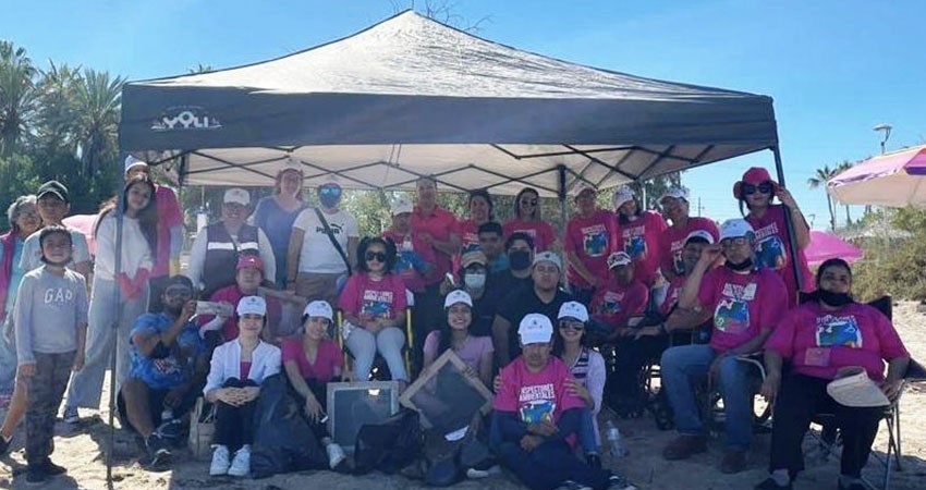 Realizan recolección de residuos en la playa La Posada en La Paz