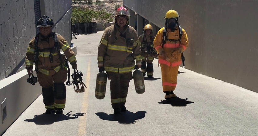 Bomberos de Cabo San Lucas contarán con embarcación propia