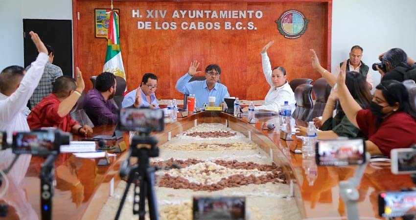 Aprueba Cabildo de Los Cabos el reconocimiento y entrega de bases sindicales a 35 trabajadores del Ayuntamiento