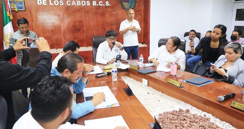 Cabildo de Los Cabos aprueba 5 cambios en el gabinete del alcalde Leggs Castro