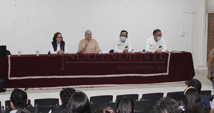 Firman convenio de colaboración la UPN y el IEEA