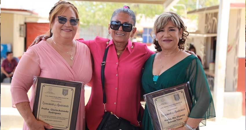 ‘’En el Gobierno de Los Cabos, las y los maestros siempre tendrán un aliado’’: alcalde Oscar Leggs Castro