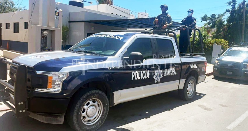 Robo en colonia Hojazen desata persecución policiaca en CSL     1