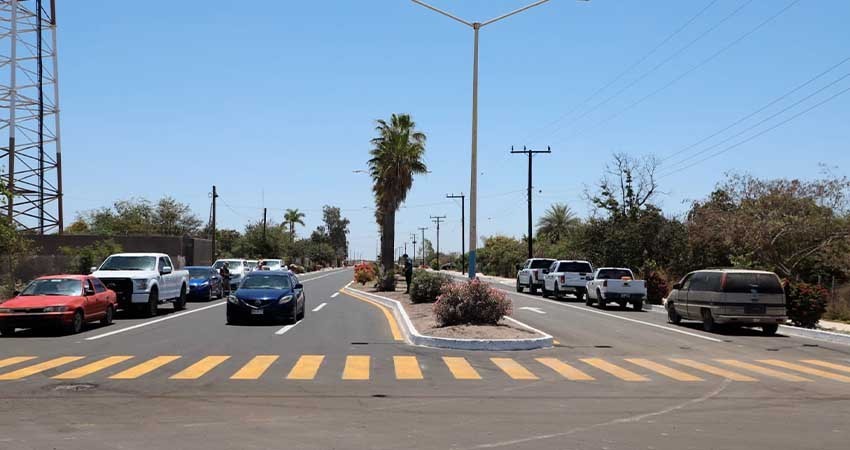 Rehabilitan caminos de Comondú