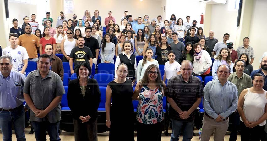 Presentan en coloquio proyectos de investigación liderados por la UABCS