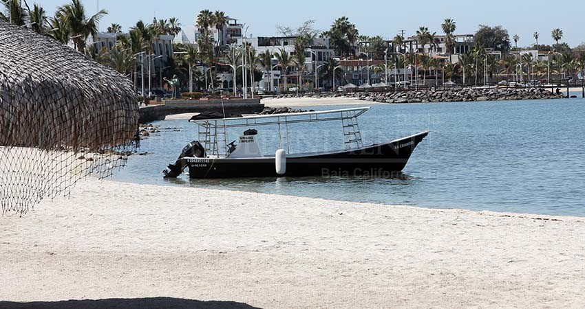 Operan prestadores de servicios turísticos piratas en el malecón de La Paz