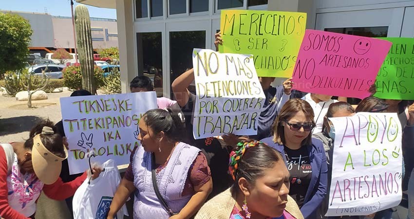 Artesanos de Los Cabos denuncian hostigamiento y arbitrariedades ante el Congreso