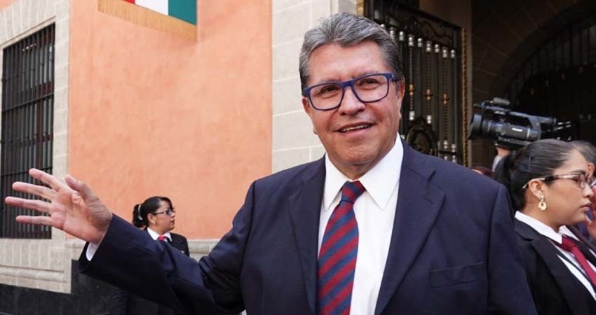 Ricardo Monreal asegura que le alzará la mano a 'corcholata' de Morena mejor posicionada