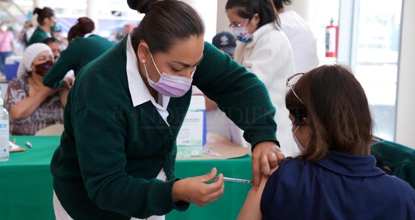 Vacunación contra COVID-19 en BCS será por convocatoria