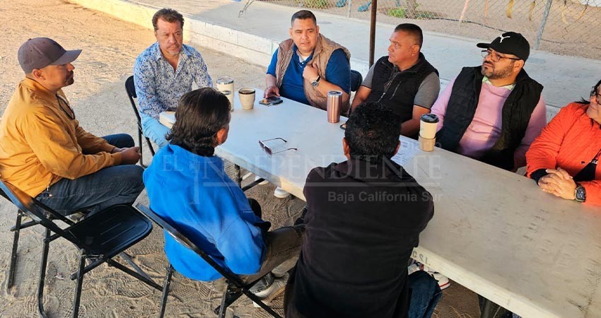 Continúan los operativos de seguridad en el tianguis Las Palmas en CSL