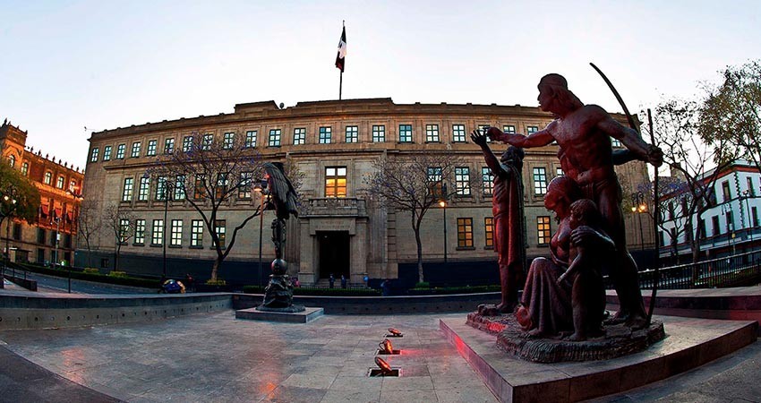 Corte invalida el "decretazo" que reservaba información de megaobras de AMLO