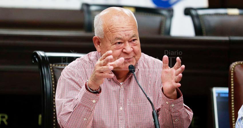 Complicado reubicar a familias de Los Cabos viviendo en zona de riesgo: Castro Cosío