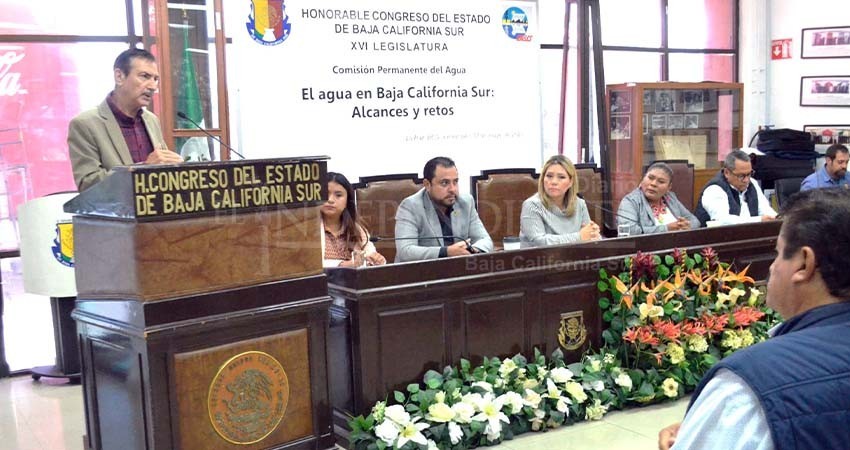 En búsqueda de reelección, comparece el Magistrado Rodrigo Serrano ante la Legislatura de BCS