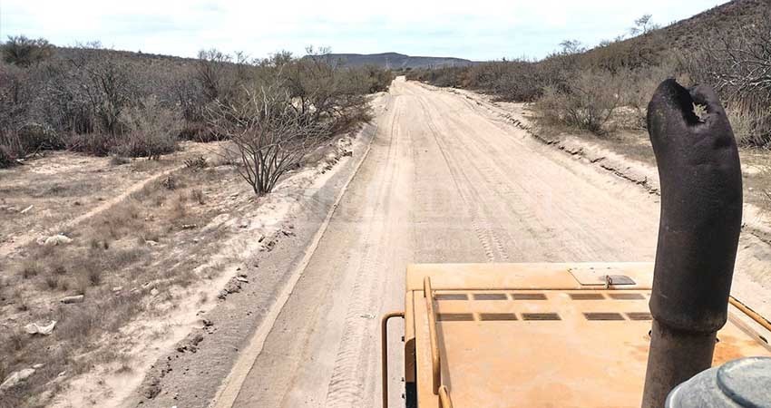 Rehabilita Servicios Públicos 8 km de caminos vecinales de la comunidad Los Planes
