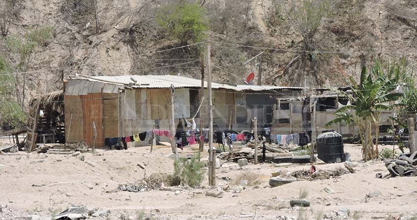 Planea gobierno estatal construir 8 mil viviendas en CSL para reubicar familias